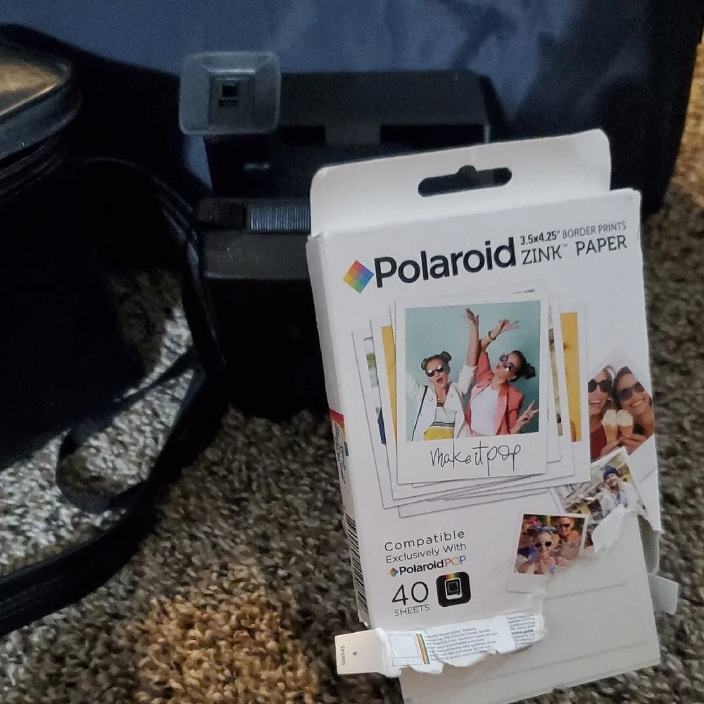 Polaroid One Step Flash Camera in Black